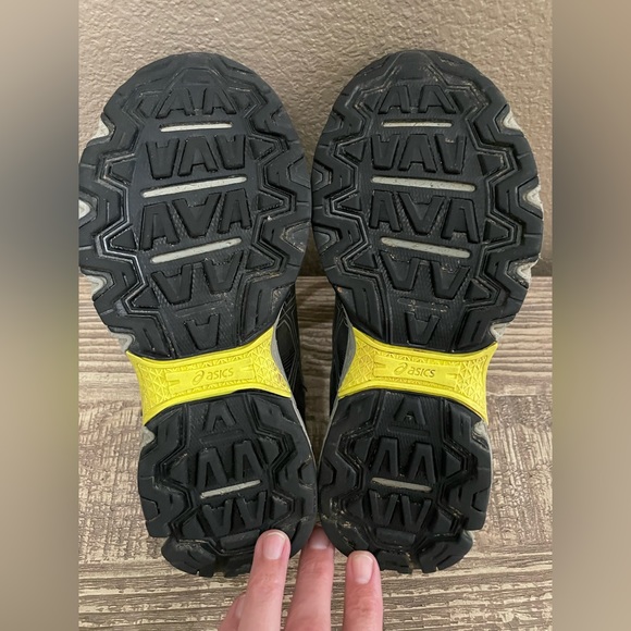 ASICS’s little boy running shoe size 3.5 - Picture 4 of 7